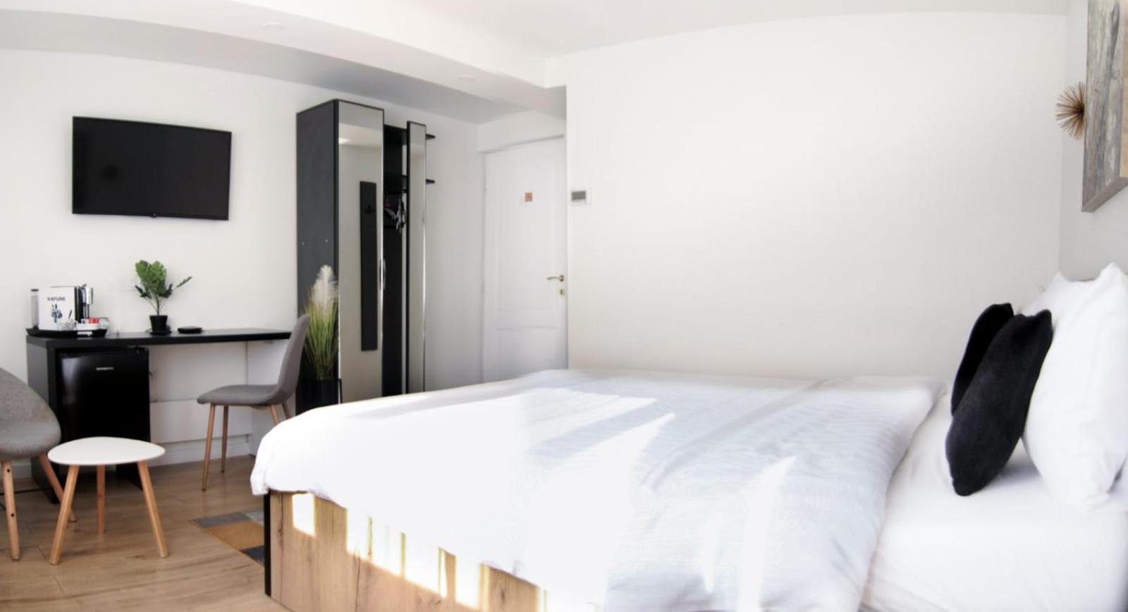 Casa Emilia Hotel Hunedoara Room photo